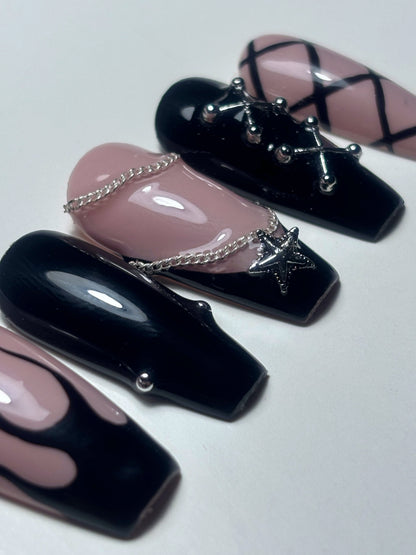 GOTHIC🗝️