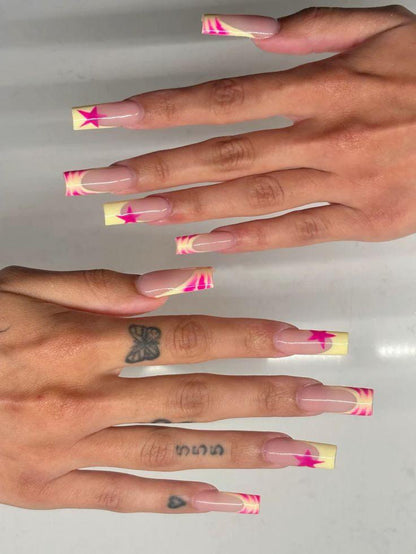 ONGLES PERSONNALISÉS Ines