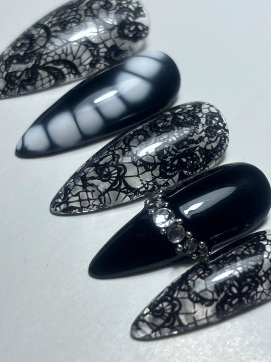 BLACK LACE🖤
