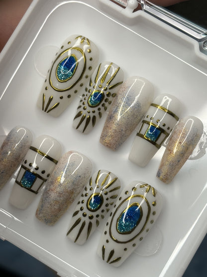 NEFERTITI🏺